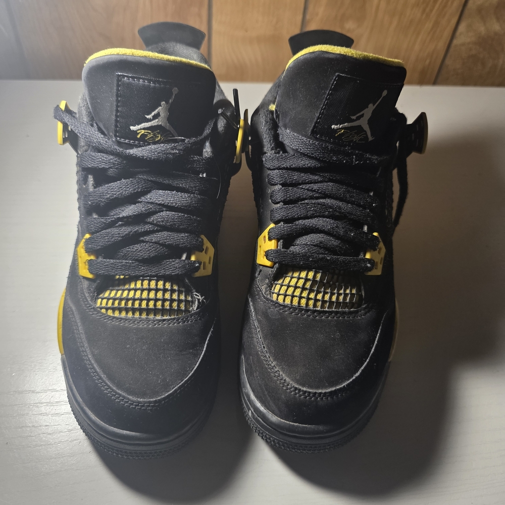 Jordan Kids Black and Yellow Sneakers